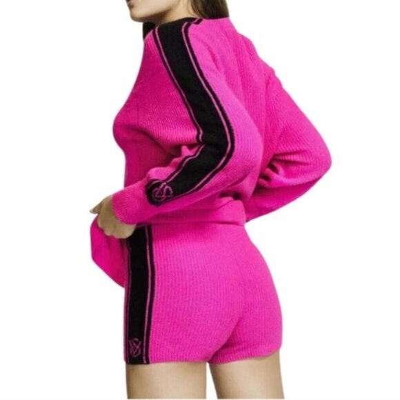 New! Victoria’s Secret 100% cashmere Bali orchid shorts sweater set 27756 - Picture 2 of 13